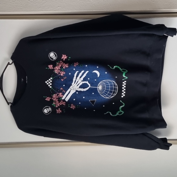 UO Cute Edgy Pullover Sweater - Picture 1 of 4